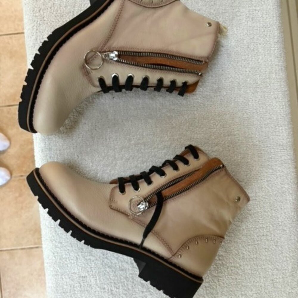 Pikilino Cream Leather Boots